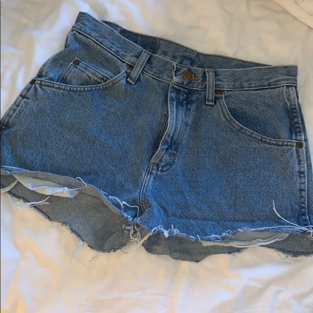 WRANGLER cut off jean shorts